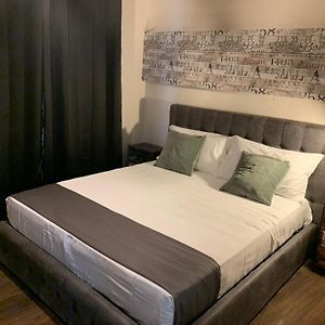 Kamer met een Queen Size Bed